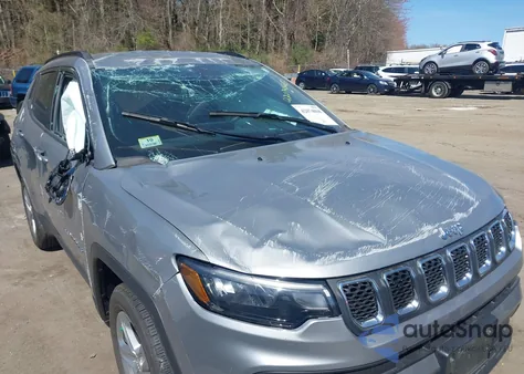 2023 Jeep Compass Latitude 4X4 из США, поврежденный, VIN 3C4NJDBN8PT554340